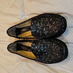 Vaneli Loafers